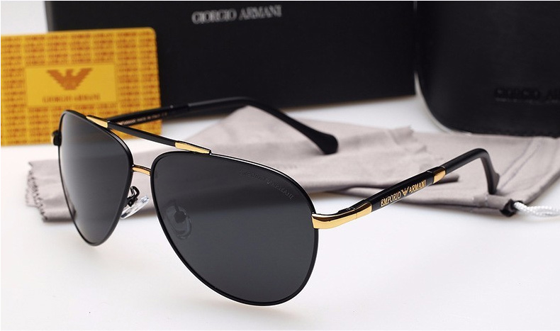 in gia công mắt kính